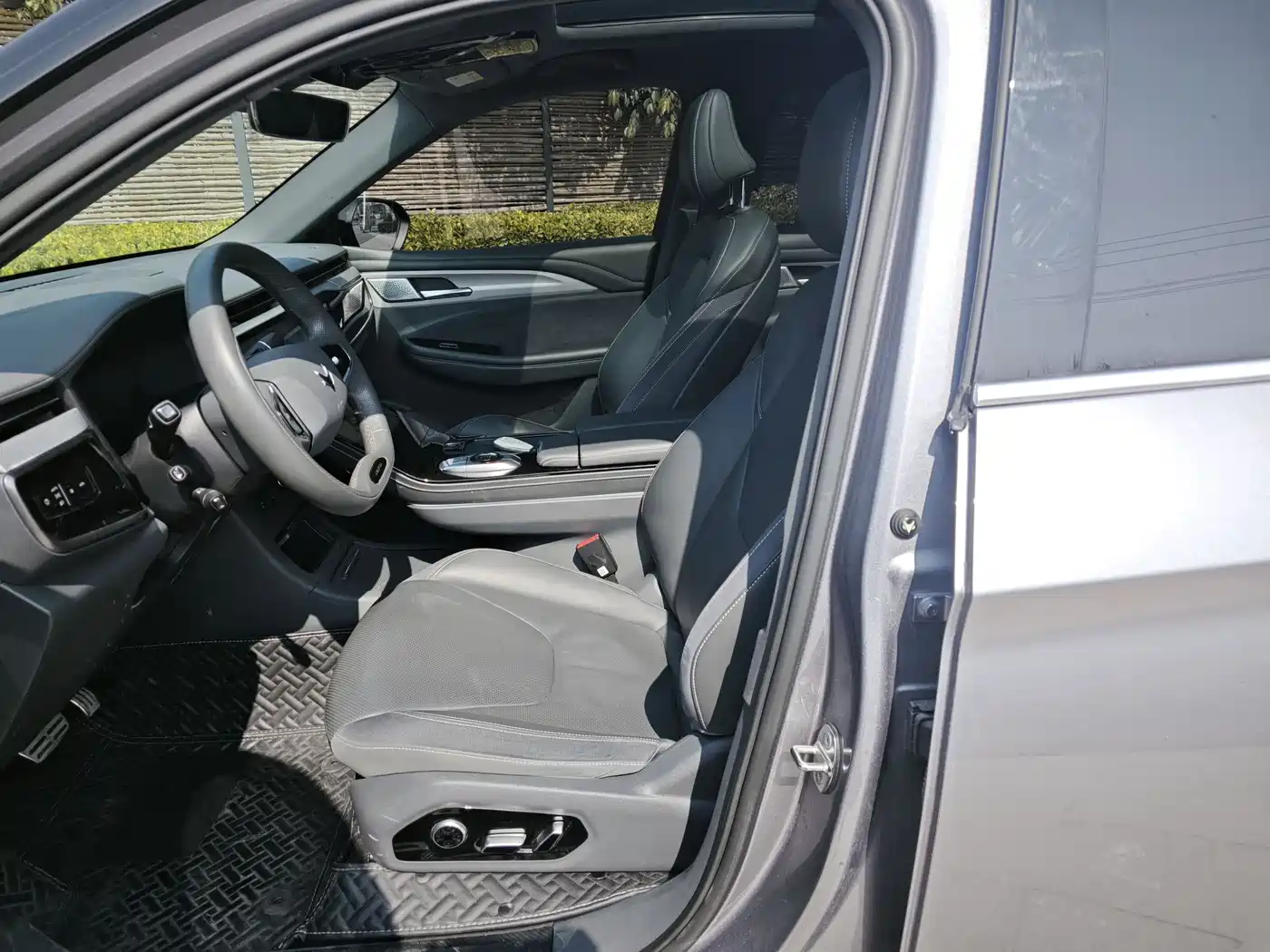 ARCFOX EXTREME FOX POLAR FOX ALPHA T