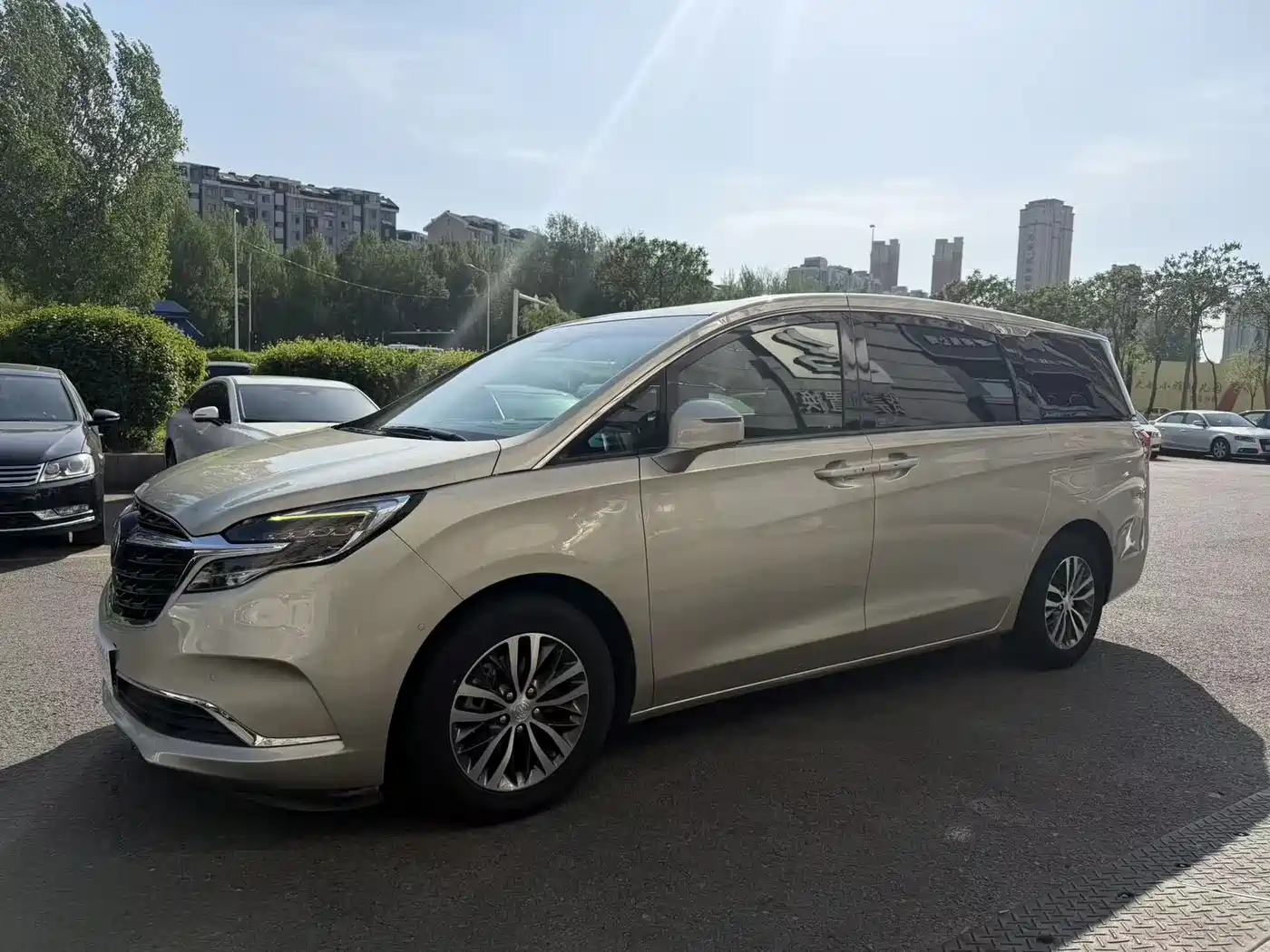 Buick GL8 2020 Model ES Landglory 653T Premium фото 2