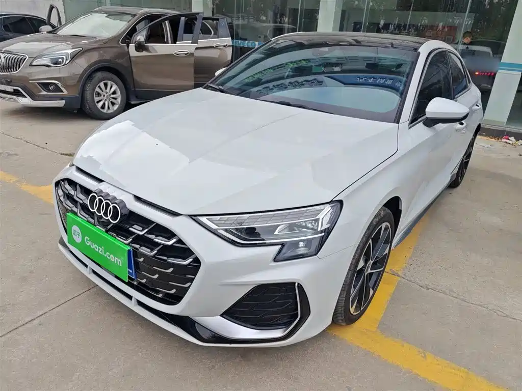 Audi A3 2025 A3L Limousine 35TFSI Flying Premium фото 2