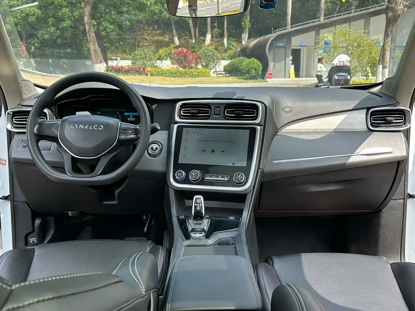 Lynk & Co 01 2019 2.0T 2WD Pure Version China VI фото 6
