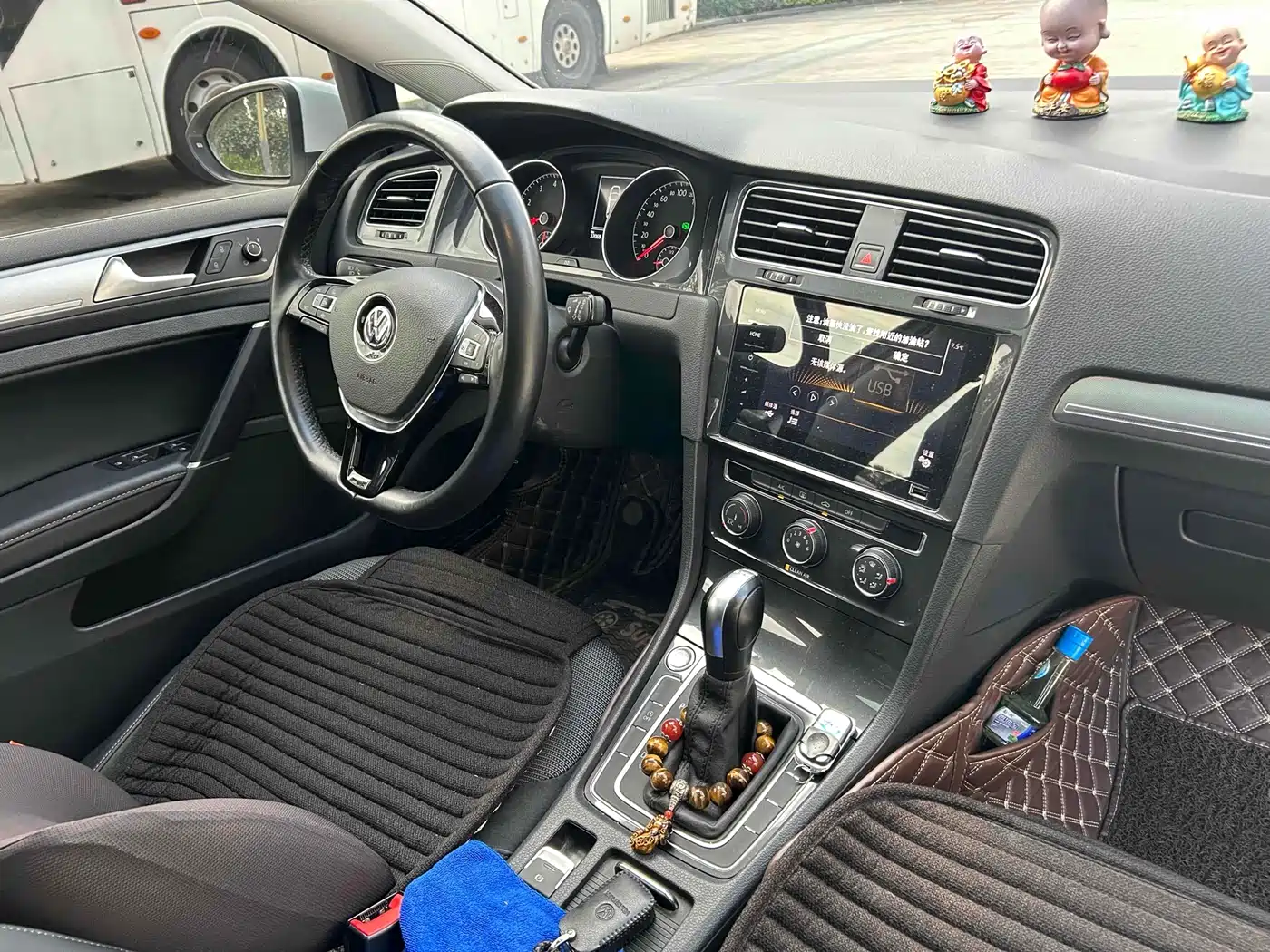 Volkswagen Golf 2020 Beloved Edition 280TSI DSG Comfort фото 8
