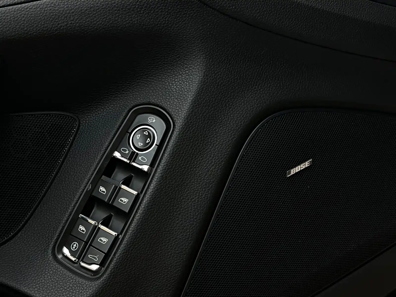 صورة 13 - Porsche Panamera