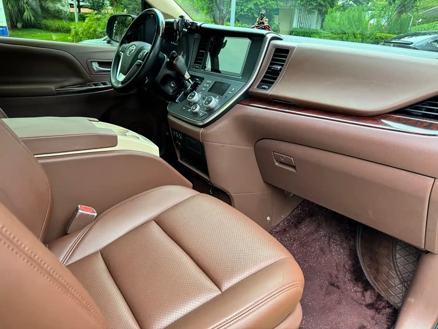 Toyota Sienna 2015 3.5L 4WD L фото 8