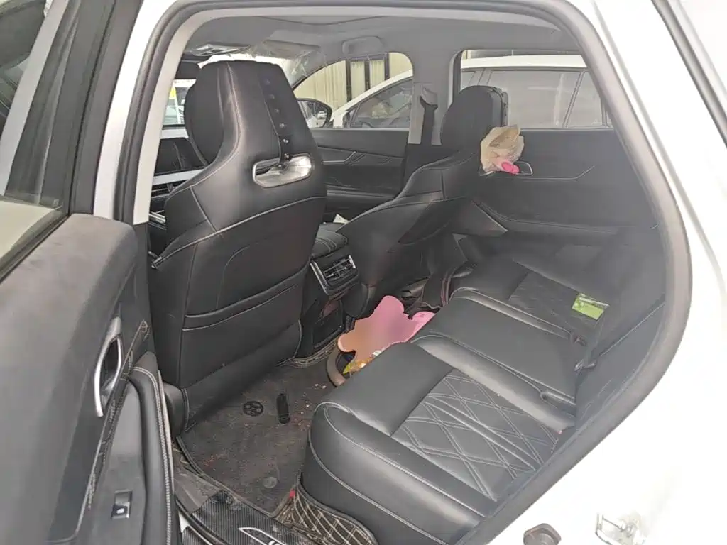 Changan UNI-K 2024 2024 2.0T FWD Global Edition