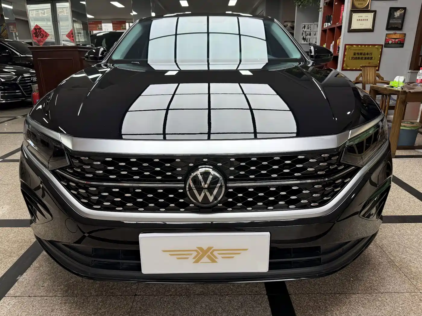 Фото 2 - Volkswagen Passat