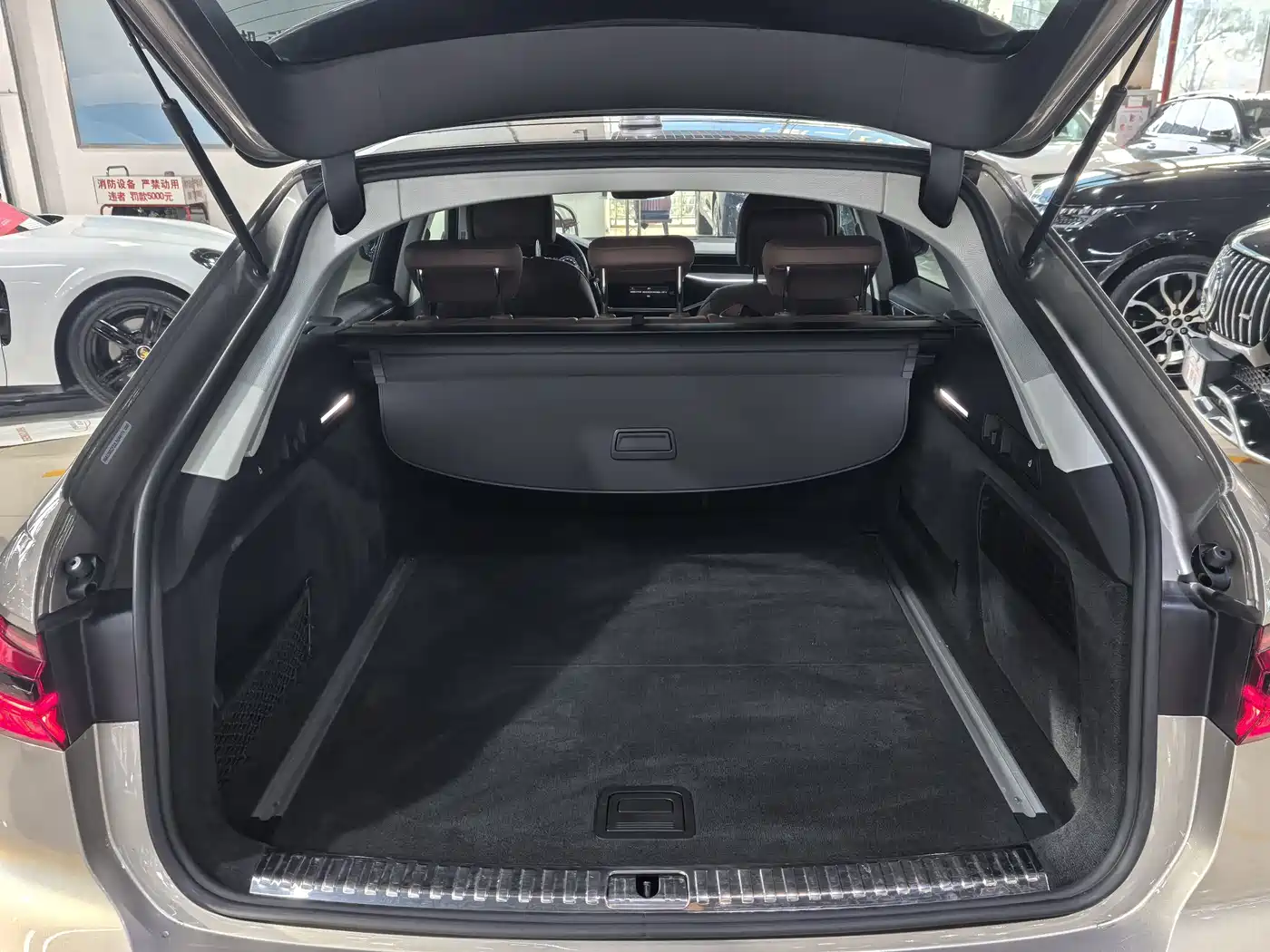 Audi A6 (Import) 2024 2020 allroad quattro Explorer 55 TFSI Premium Off-Road