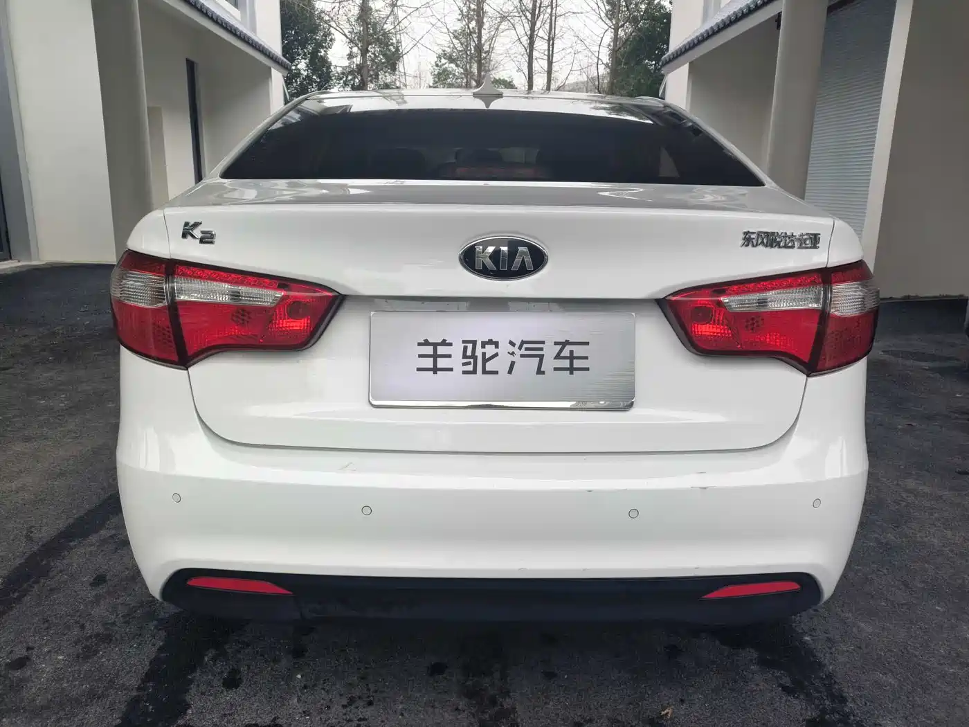 Kia K2 2012 Sedan 1.4L AT GLS Commemorative Edition фото 4