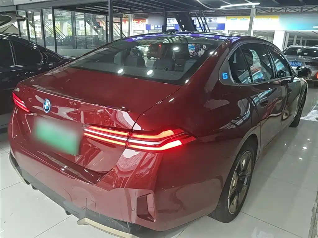 BMW i5 2024 eDrive 35L Premium Model M Sport Package фото 7