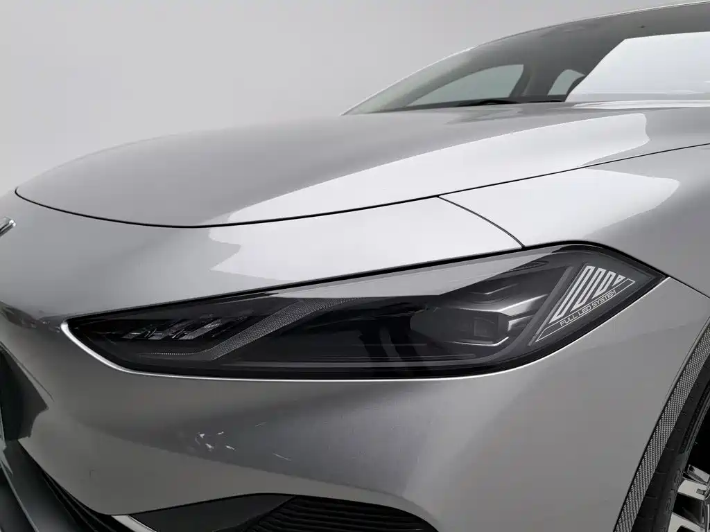 Фото 7 - Roewe D7