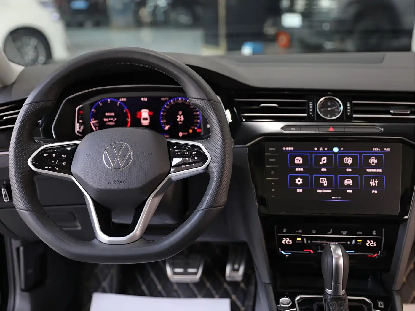 Volkswagen Magotan 2024 2 Million Units Public Sharing Edition 330TSI DSG Luxury фото 10