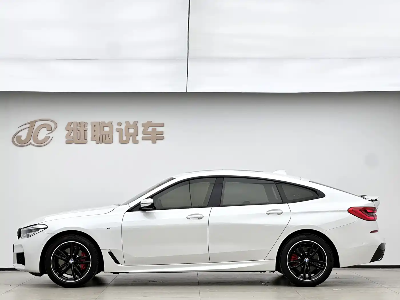 BMW 6 Series GT 2019 630i M Sport Package фото 4