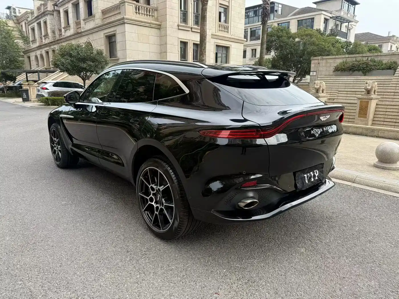 Aston Martin DBX 2021 2020 4.0T V8 1913 First Edition Limited