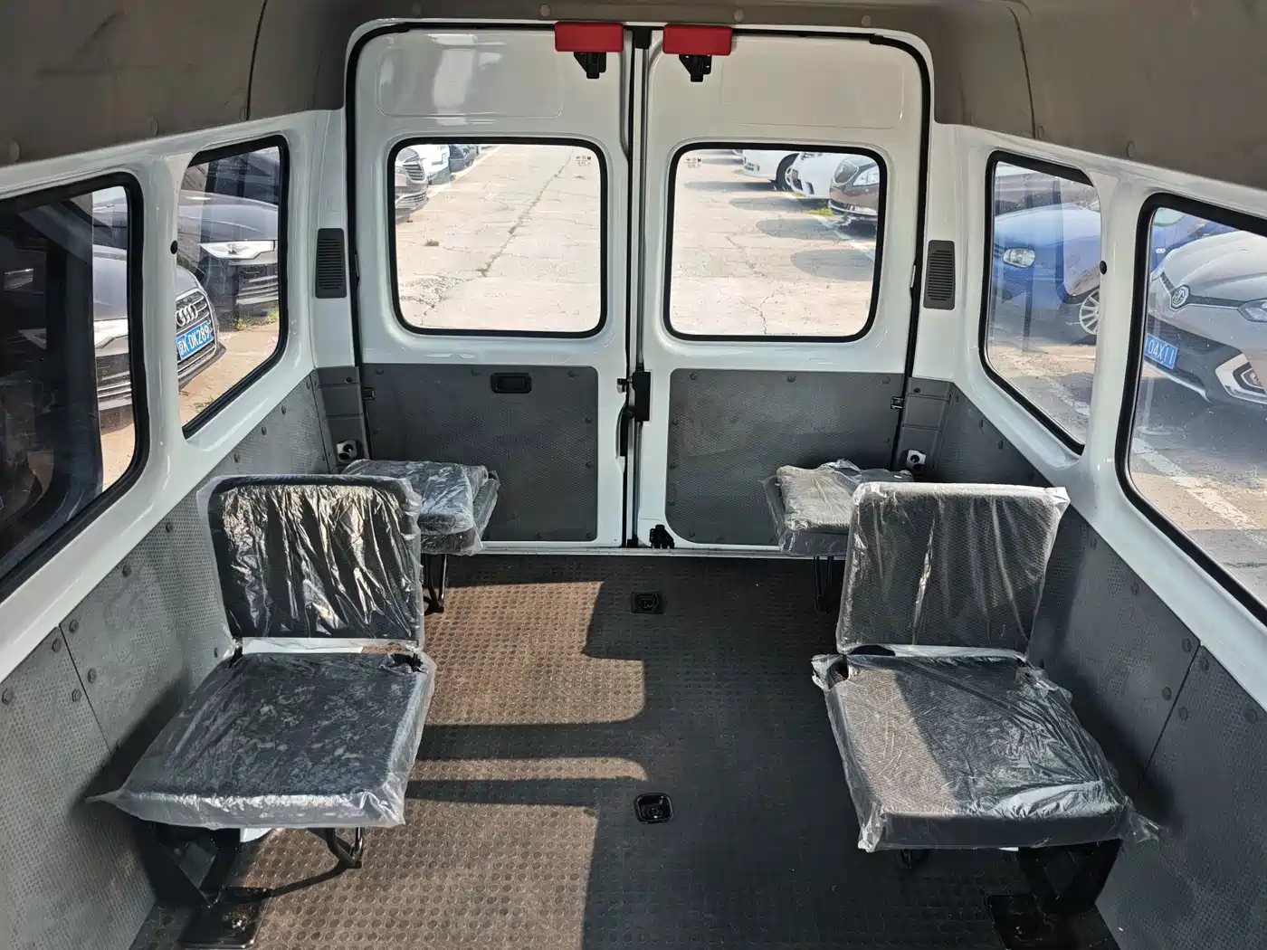 Jiangling Tesun 2019 2017 2.4L Business Long Wheelbase Medium Roof 14/15-seat 4G69S4N