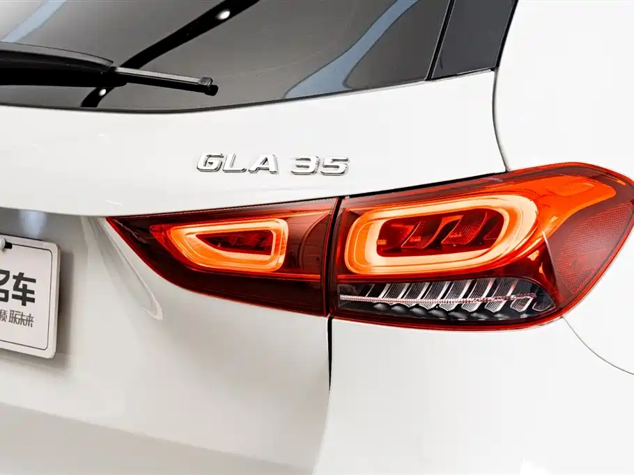 Mercedes-Benz GLA AMG 2023 Model AMG GLA 35 4MATIC фото 9