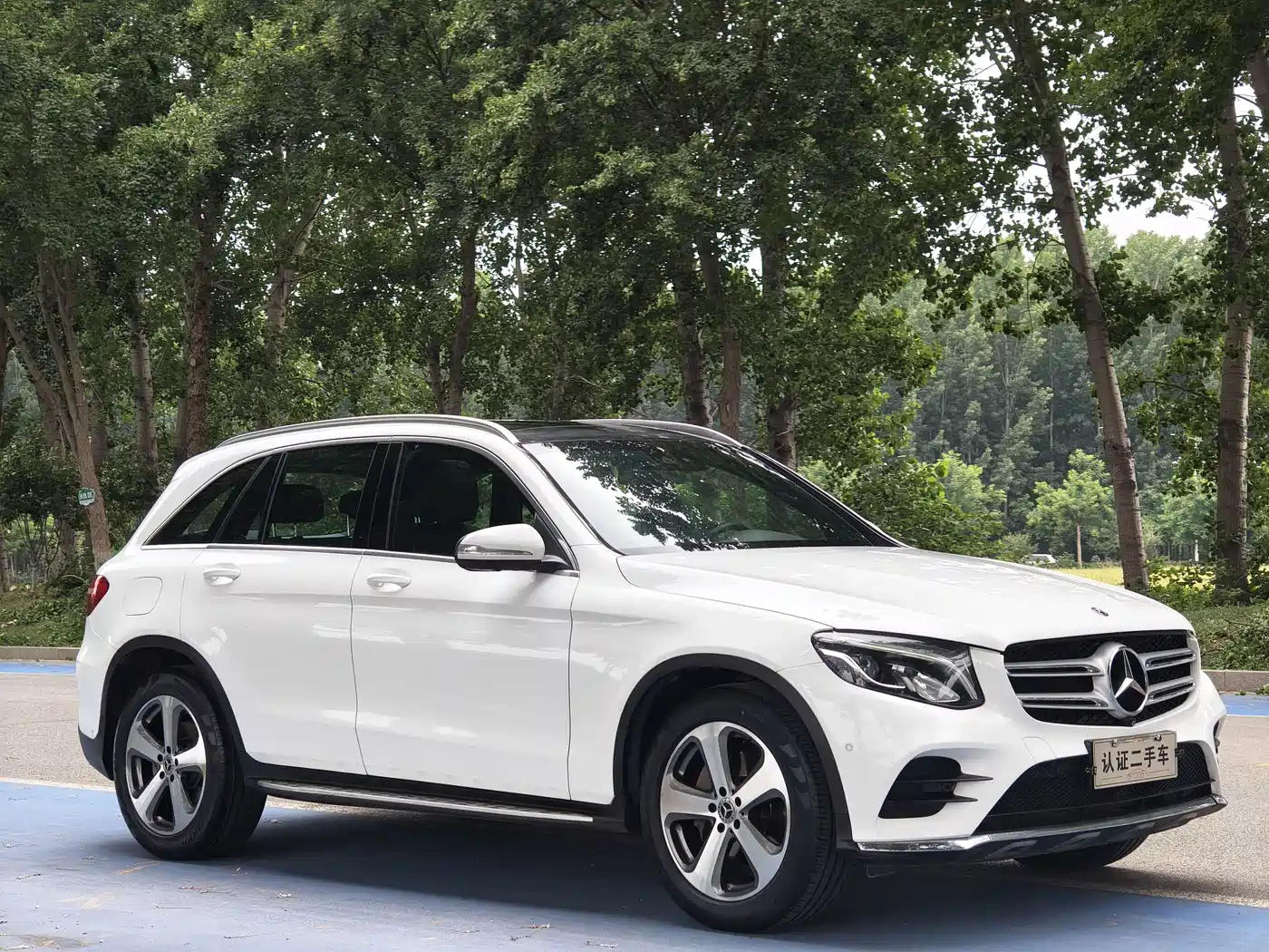 Mercedes-Benz GLC 2017 GLC 260 4MATIC Luxury фото 3