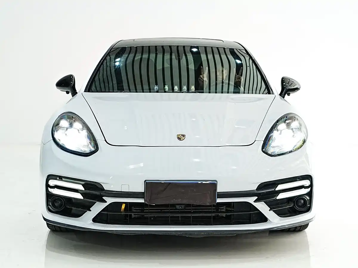 Porsche Panamera 2010 Panamera 3.6L фото 2