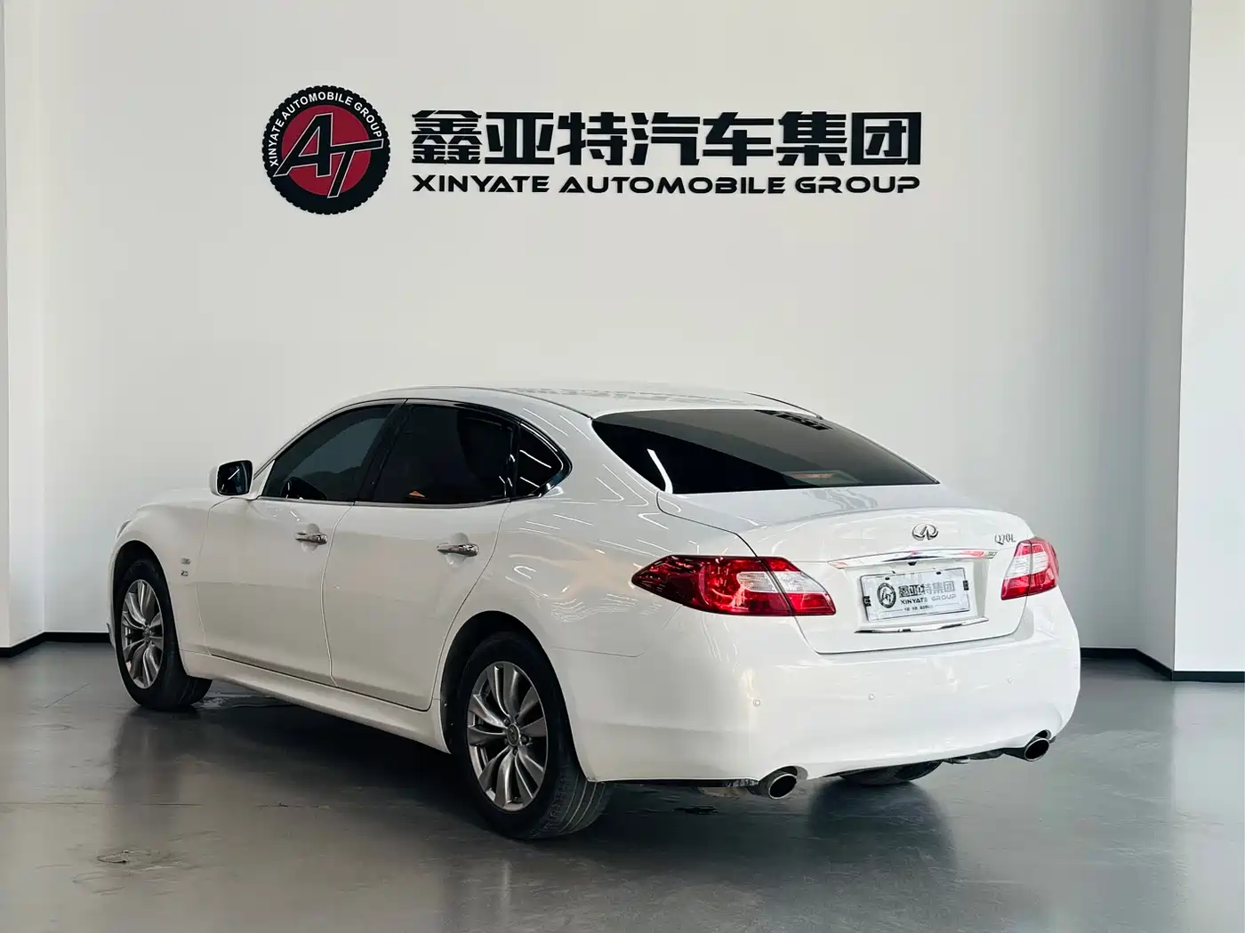 Infiniti Q70 2015 2013 Q70L 2.5L Luxury