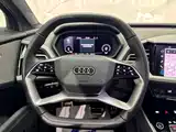 Фото 10 - Audi Q5 e-tron