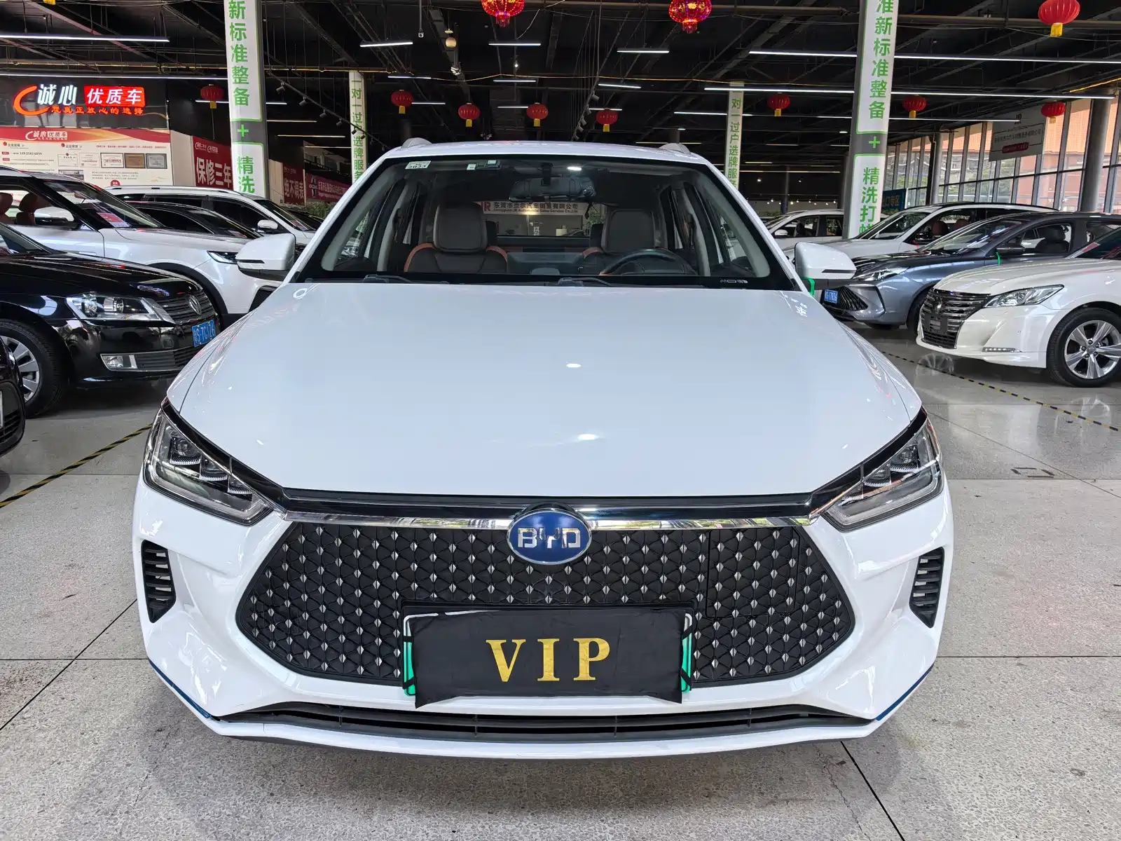 Фото 3 - BYD e2