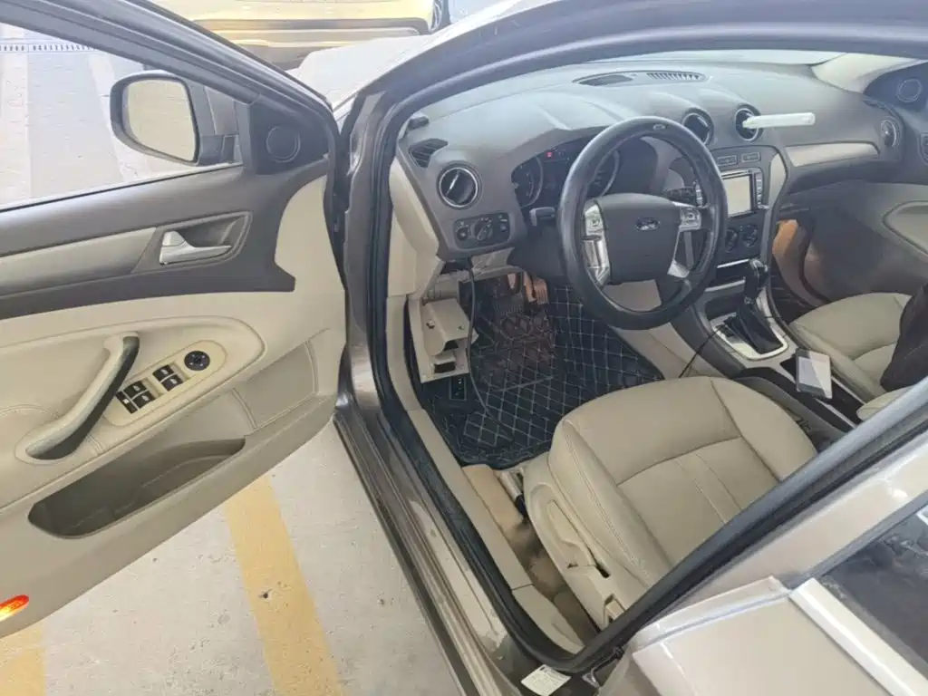 Ford Mondeo 2014 2013 2.3L Fashion Model
