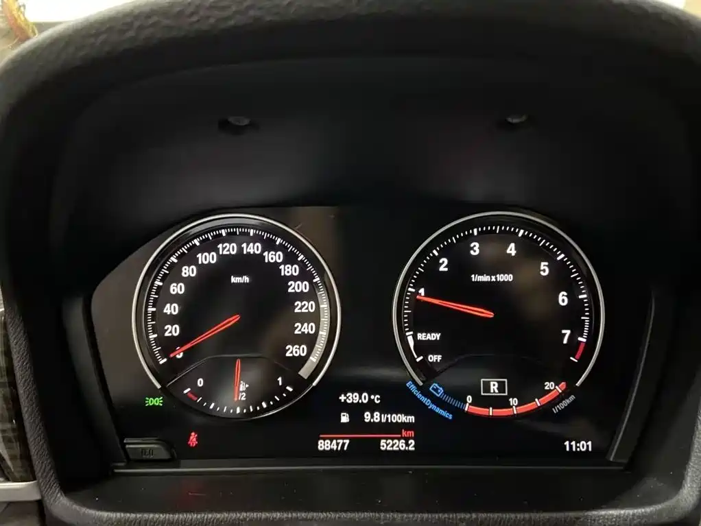 Фото 3 - BMW X1