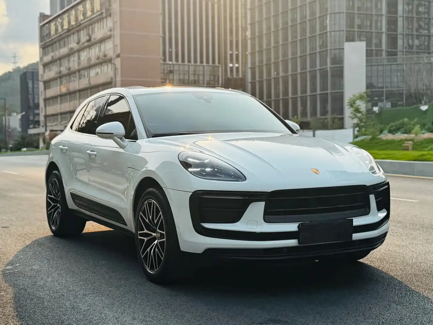 Porsche Macan 2023 Macan 2.0T фото 3