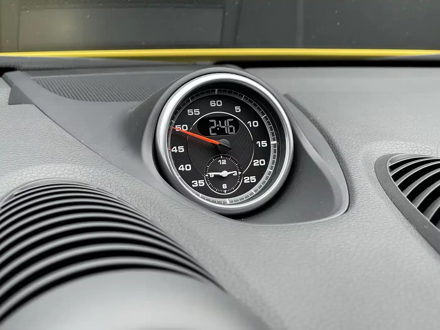 Porsche 718 фото 14