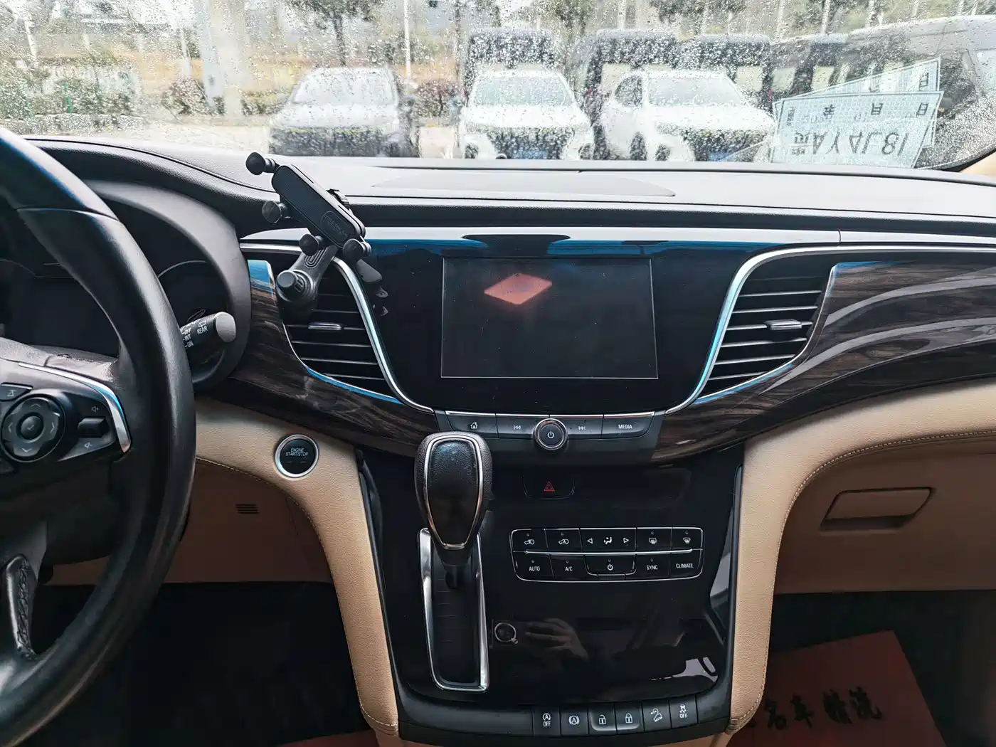 Buick GL8 2017 ES 28T Luxury China V фото 6