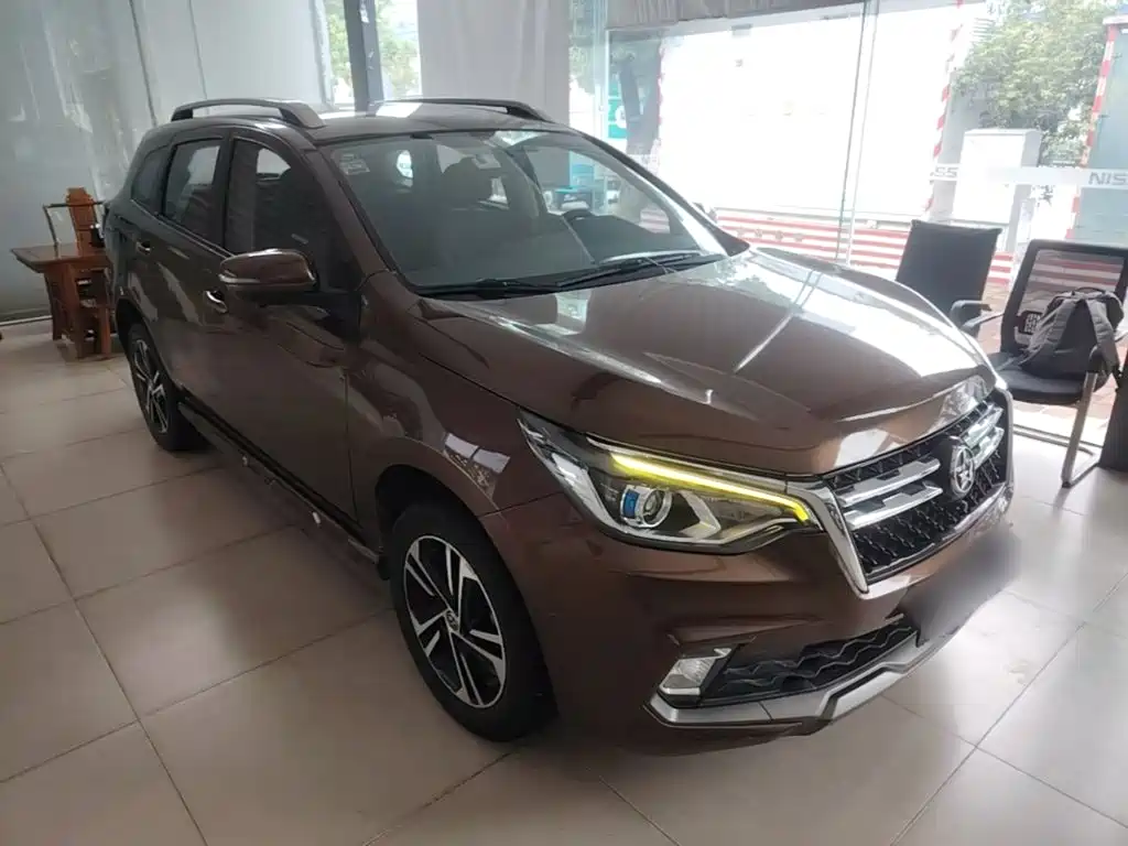 Venucia T70 2018 2018 2.0L CVT RuiQu Edition