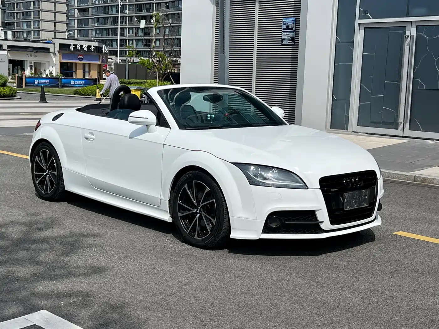 Audi TT 2013 TT Roadster 45 TFSI quattro фото 2