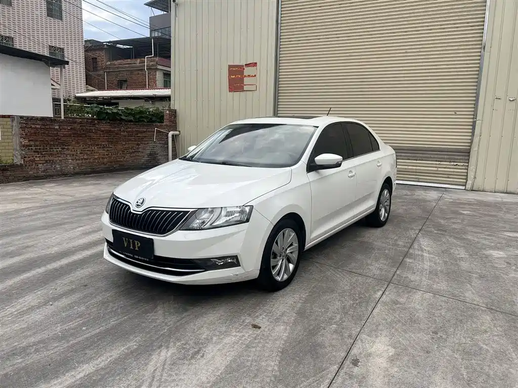 Škoda Rapid 2018 1.6L Automatic Comfort Edition