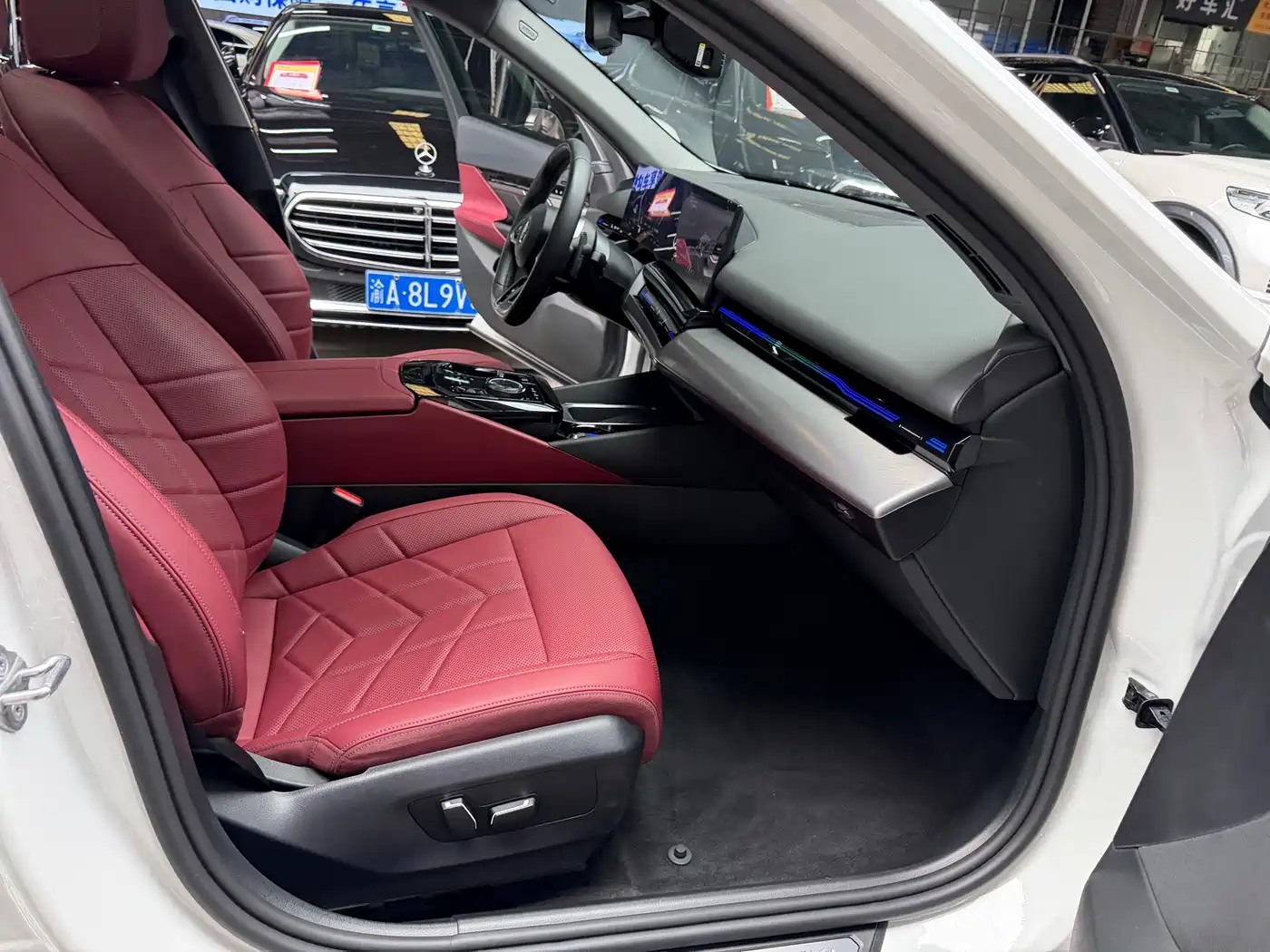 BMW 5 Series 2024 525Li M Sport Package фото 26