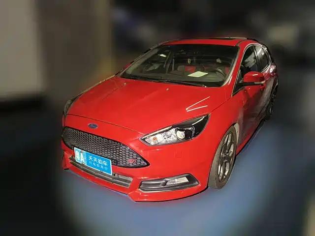 Ford Focus (Import) 2015 2.0T ST Standard Edition