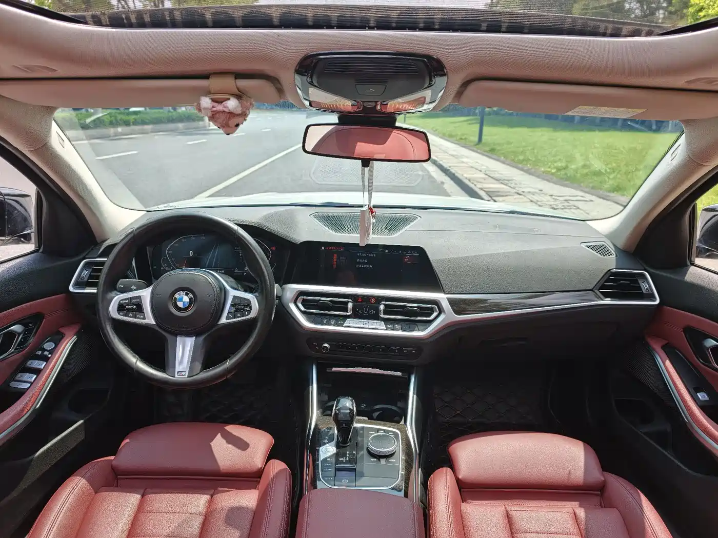 BMW 3 Series 2021 325Li M Sport Package фото 9