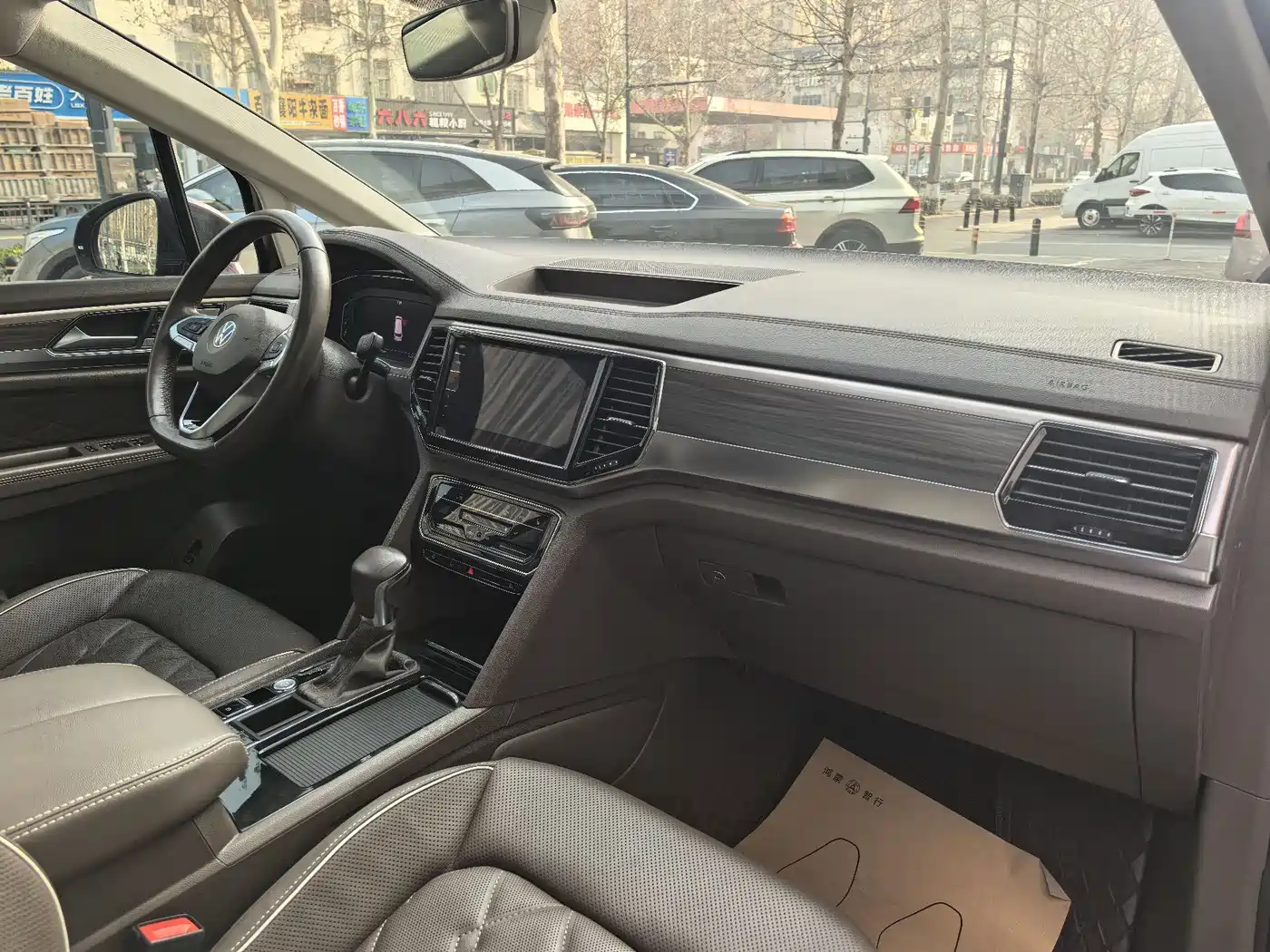 Volkswagen Viloran 2020 380TSI Premium фото 14