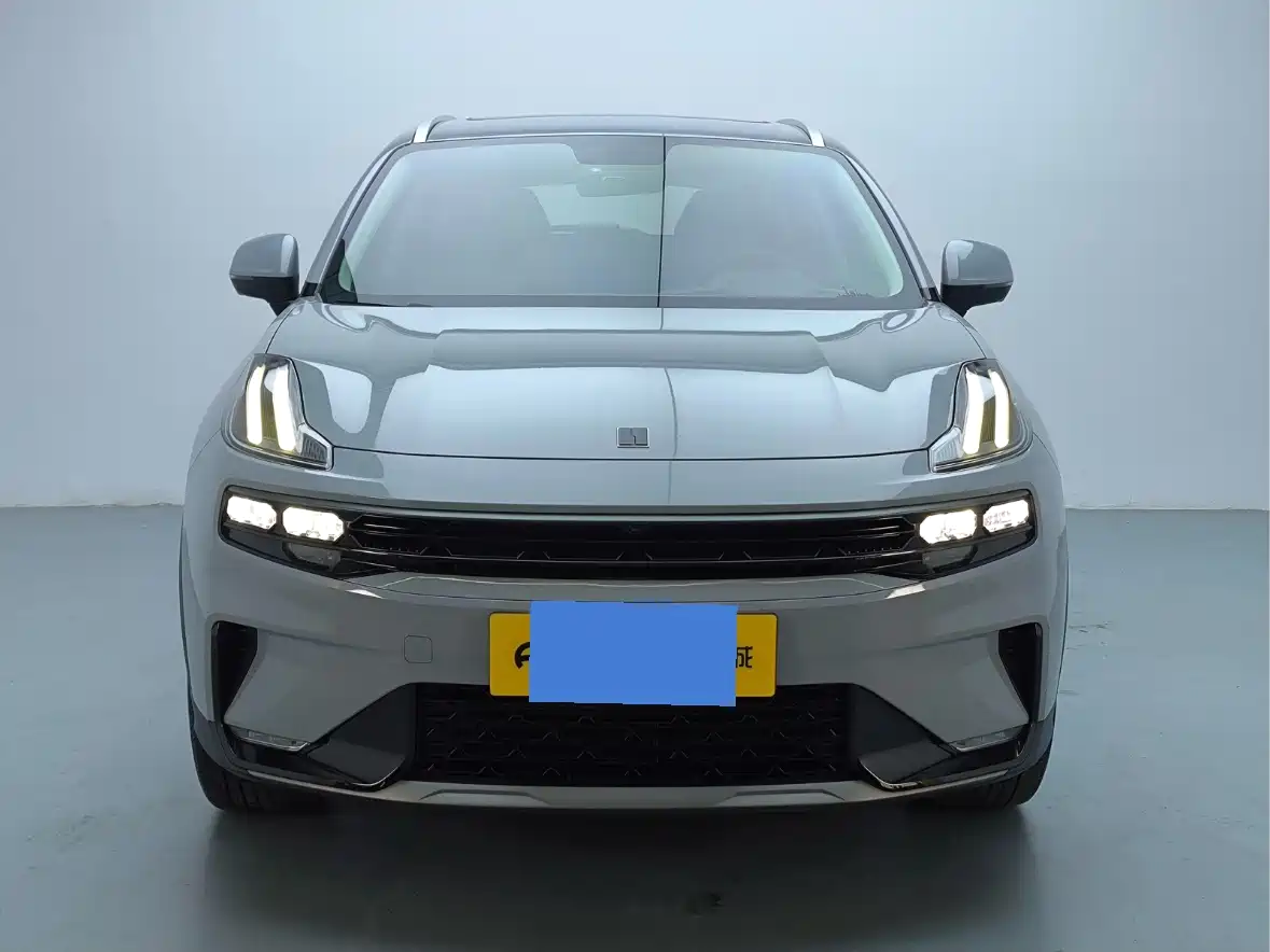 Lynk & Co 06 EM-P 2022 PHEV 84KM Range Pro фото 2