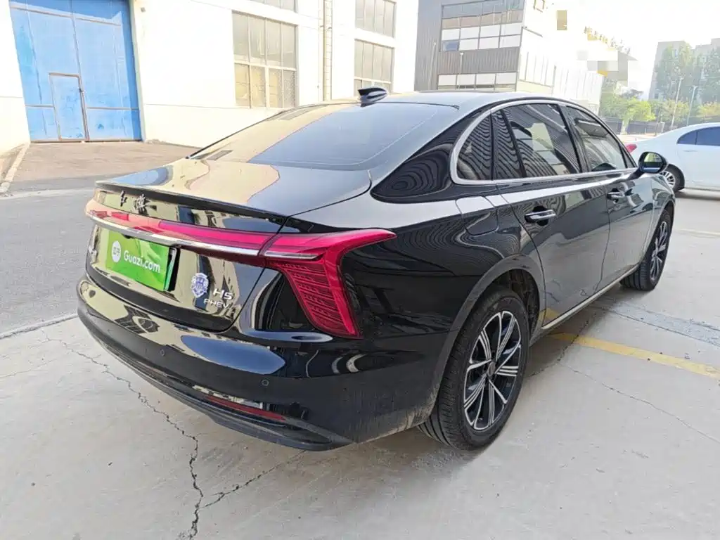صورة 7 - Hongqi H5 PHEV