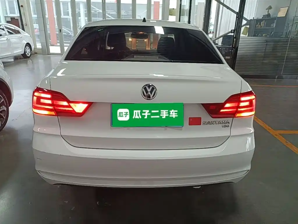 Volkswagen Santana 2016 1.6L Manual Trend Edition фото 6
