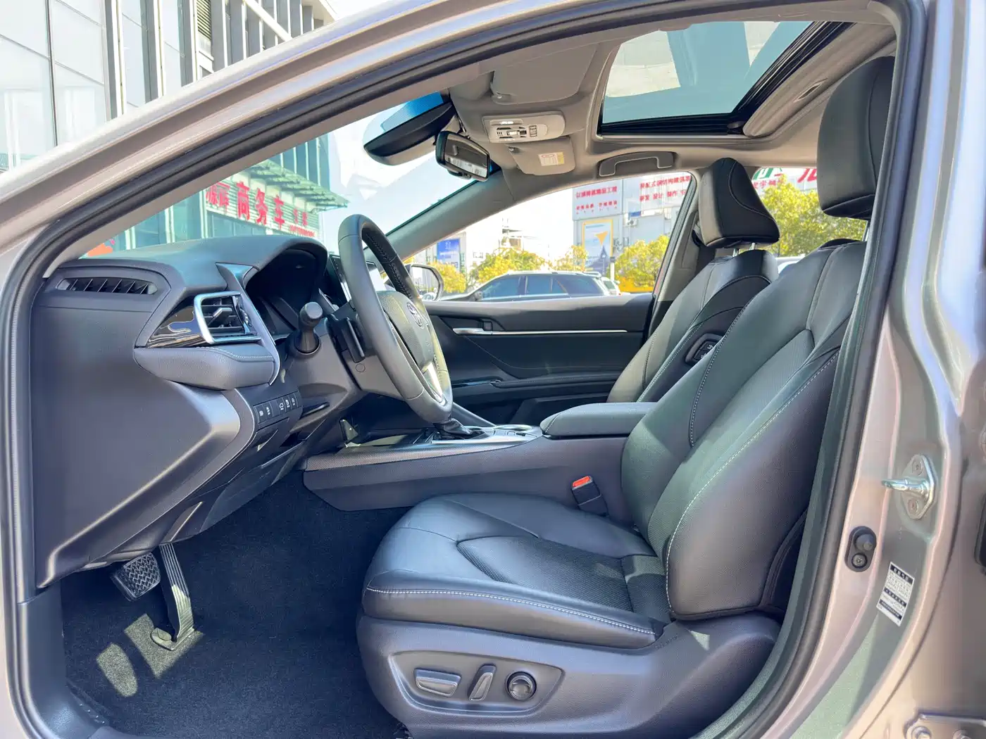 Toyota Camry 2021 2.5S Feng Shang Edition фото 10