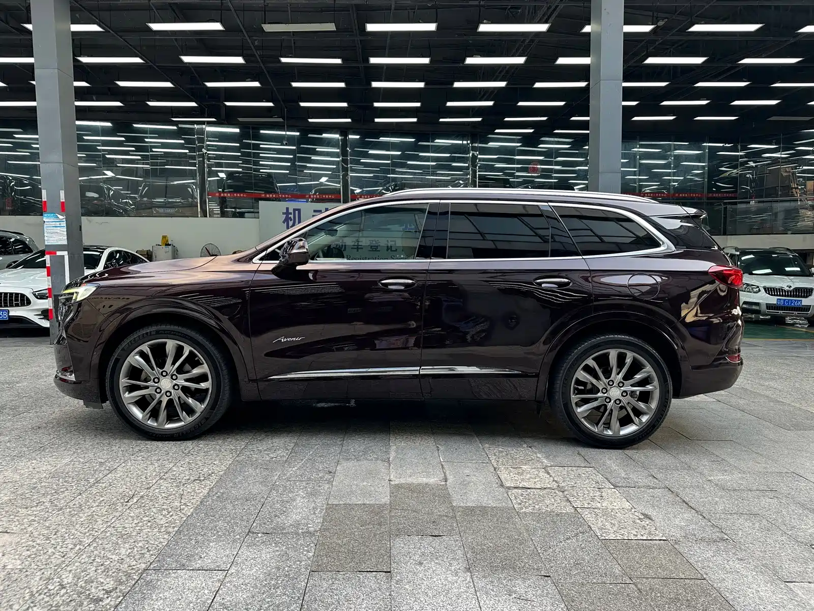Фото 19 - Buick Enclave