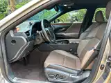 Photo 6 - Lexus ES
