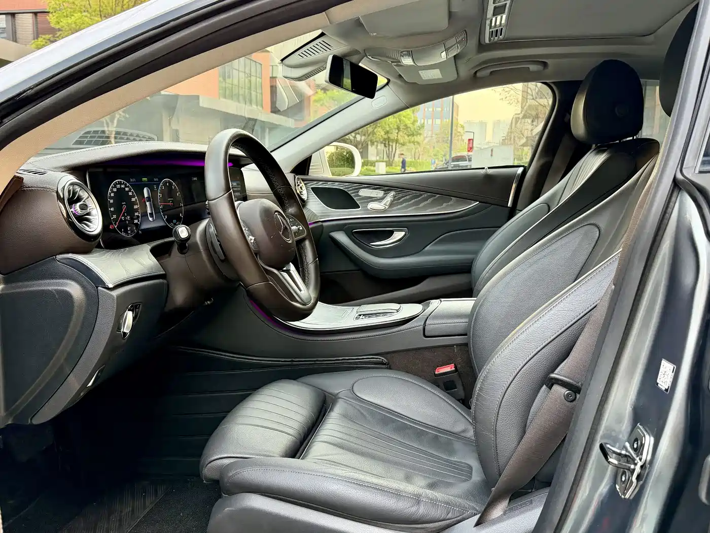 MERCEDES-BENZ CLS