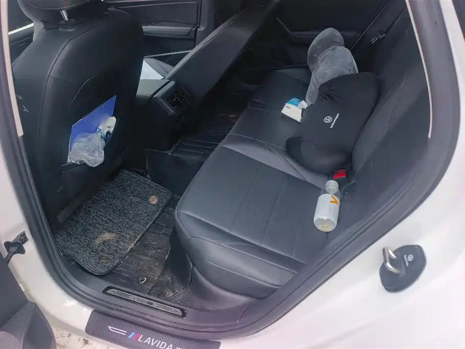 Volkswagen Lavida 2021 1.5L Auto Comfort Edition фото 11