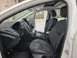 Фото 8 - Ford Focus