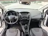 Фото 10 - Ford Focus