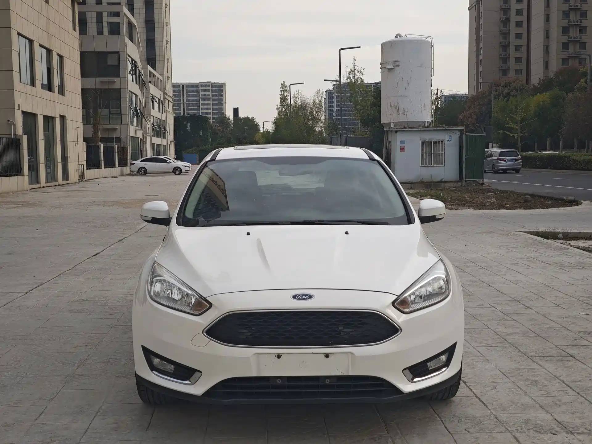 Фото 2 - Ford Focus
