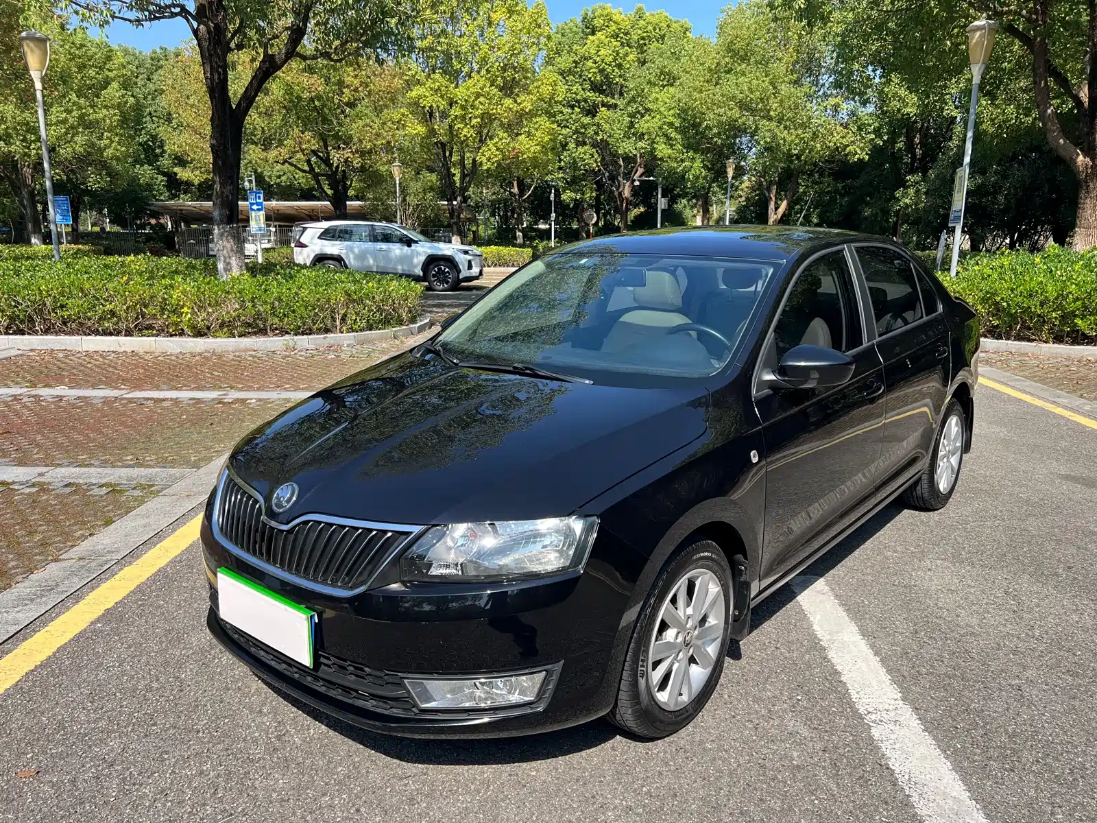 صورة 24 - Škoda Rapid