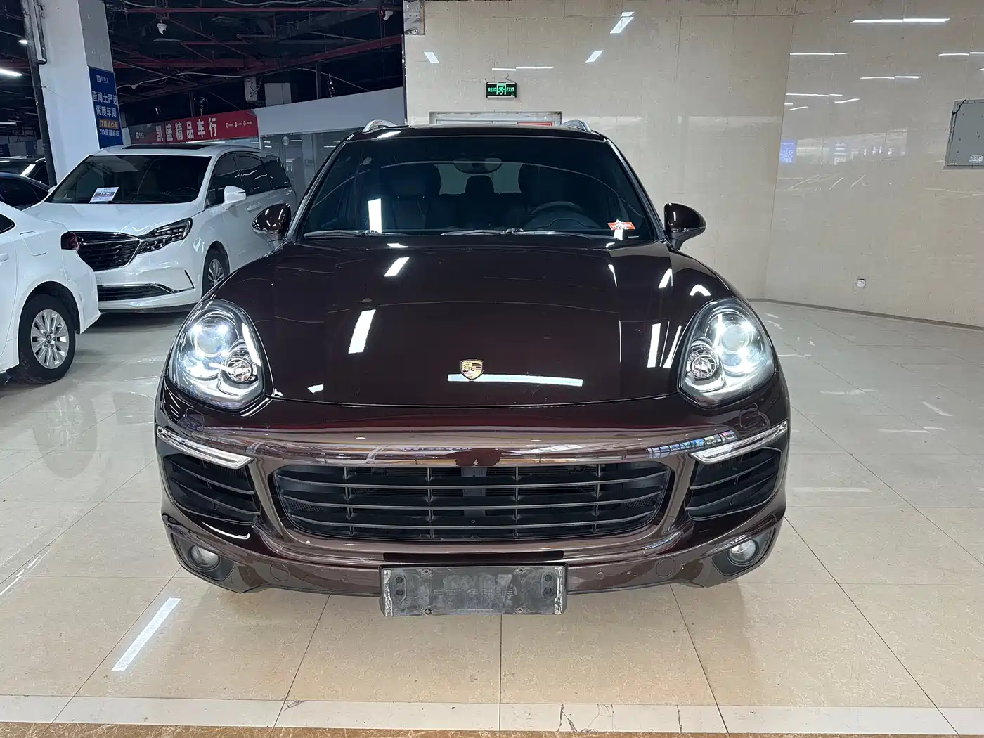 Porsche Cayenne 2016 Cayenne Platinum Edition 3.0T фото 2