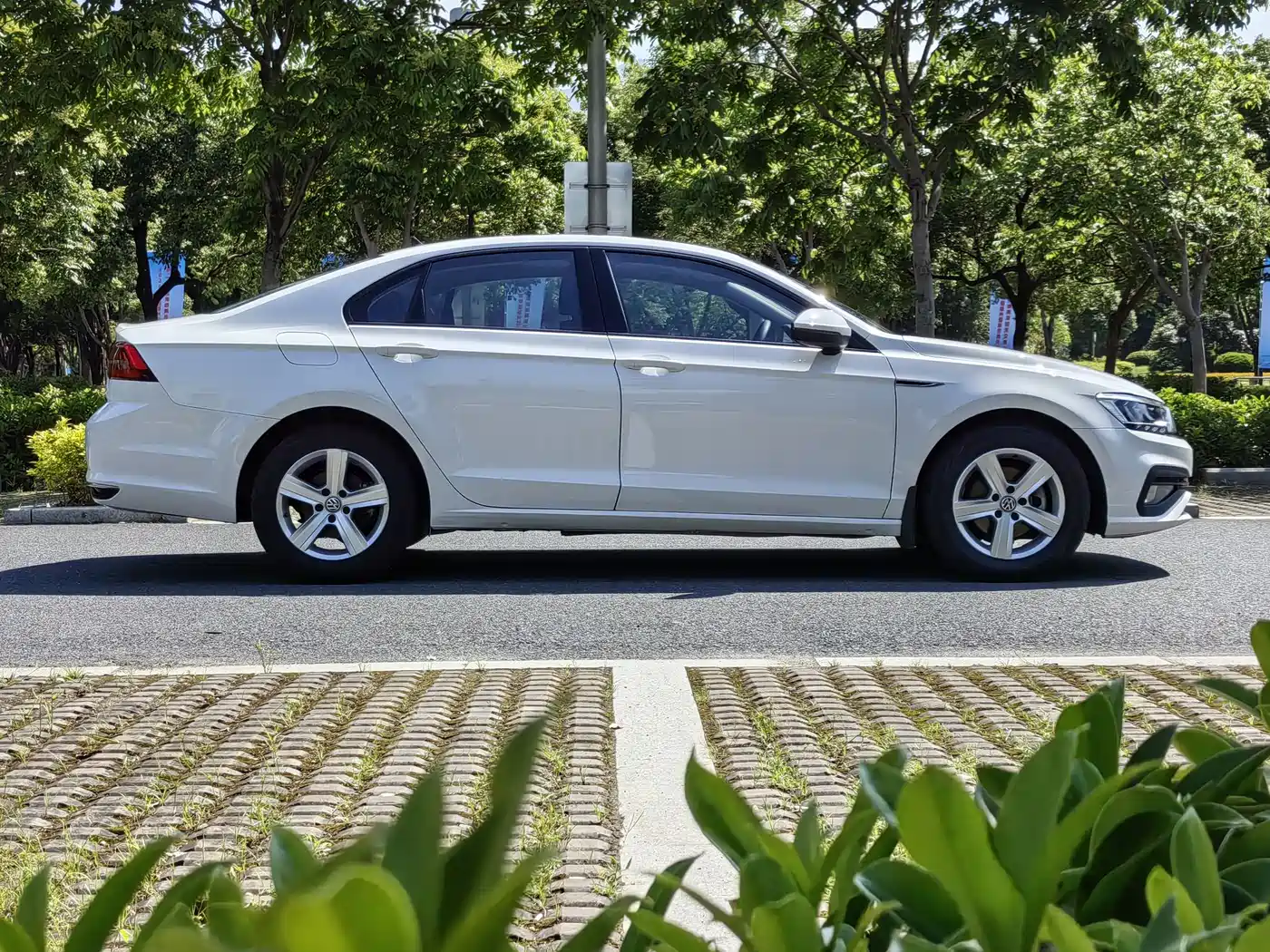 Volkswagen Lamando 2019 230TSI DSG Fashion Edition China VI фото 4
