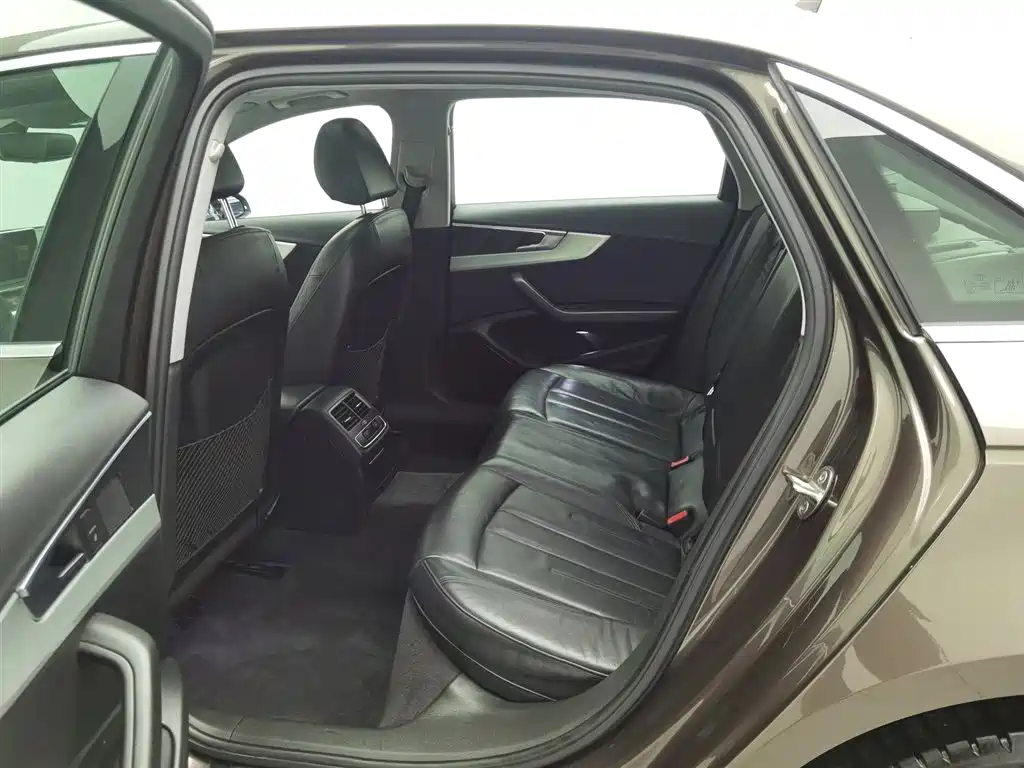 Audi A4L 2019 40 TFSI Fashion (China V) фото 15
